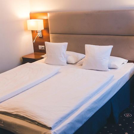 Parkhotel Lyson Inwałd Dış mekan fotoğraf